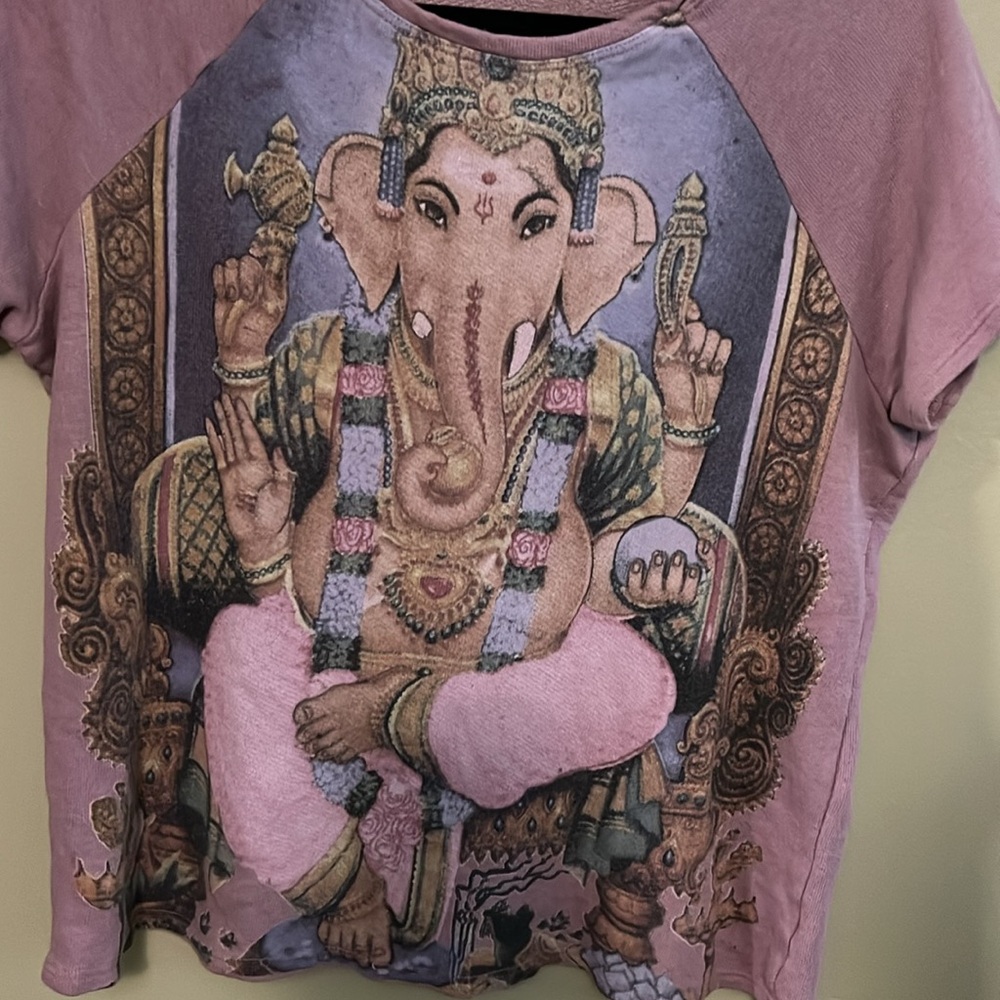 Ganesha graphic tee pink mauve shirt top by Truly Madly Deeply - size L